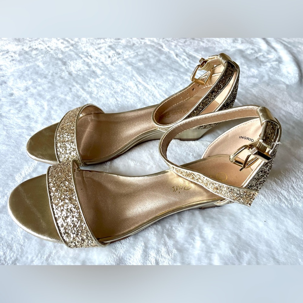 Dream Pairs Gold Sparkly Wedge Heels